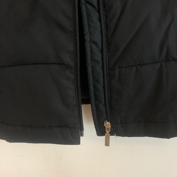 Black puffer zip up vest - Picture 4 of 7